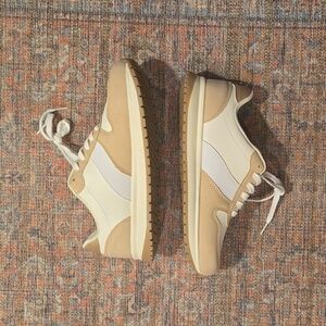 Women's Fashion Sneakers